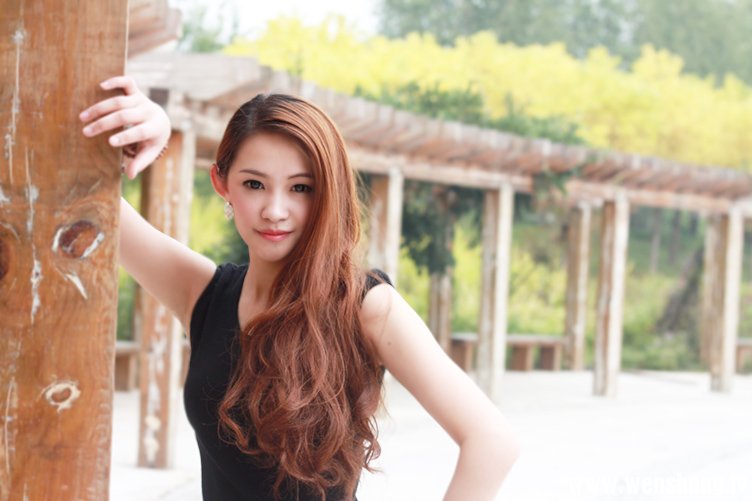【汶上莲花湖湿地女模写真】原来还是汶上老乡