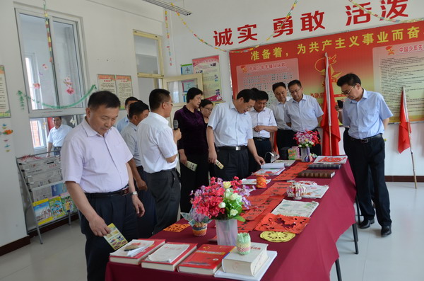 全县义务教育均衡发展现场推进暨教育工作会议召开