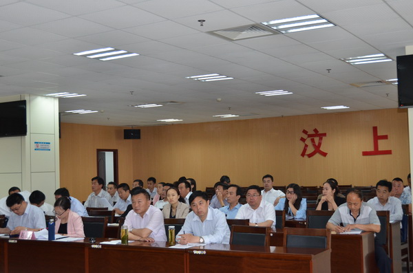 汶上县收听收看全市高考中考招生工作电视会议