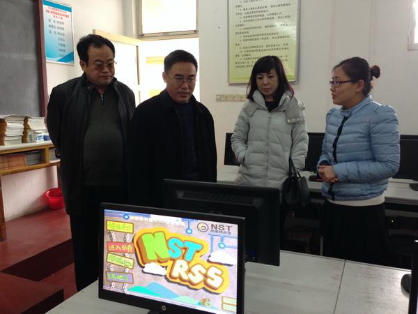 市电教馆对我县第三批数字化校园和机器人教育实验室试点学校进行评估验收