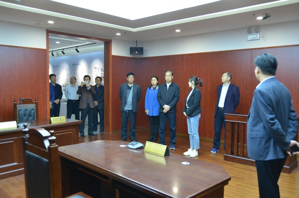 省教育厅调研组对汶上县学校普法工作开展情况进行调研