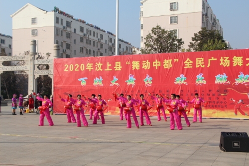 广场舞3.jpg