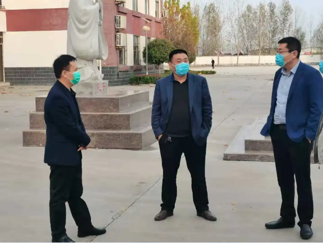 市疫情防控第十督导组副组长赵中科到次邱镇督导检查秋冬季疫情防控工作