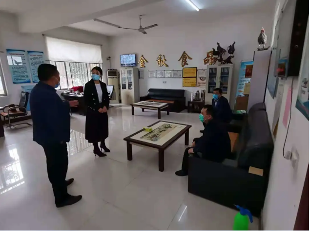 市疫情防控第十督导组副组长赵中科到次邱镇督导检查秋冬季疫情防控工作