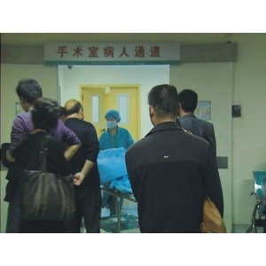 汶上县义桥镇刘学庄村发生精神病伤人事件，一男童被砍18刀
