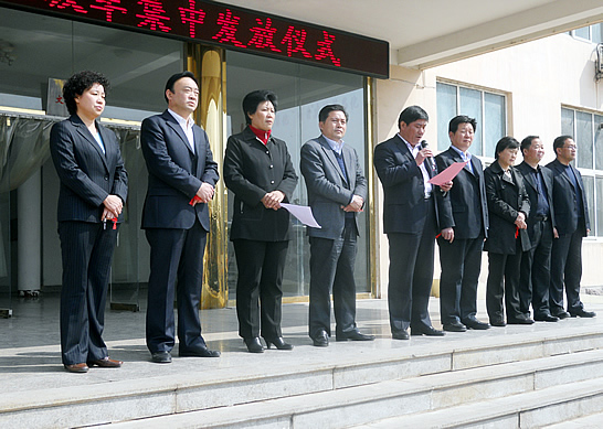 汶上县压缩式垃圾运输车辆、清扫保洁车辆发放仪式在杨店乡举行