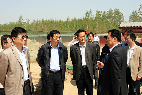 汶上县委书记赵东升督导检查南旺大运河保护与申遗和济梁路汶上段路域环境综合整治工作