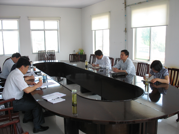 汶上县总工会在苑庄镇召开东部区域“六好”乡镇工会建设座谈会