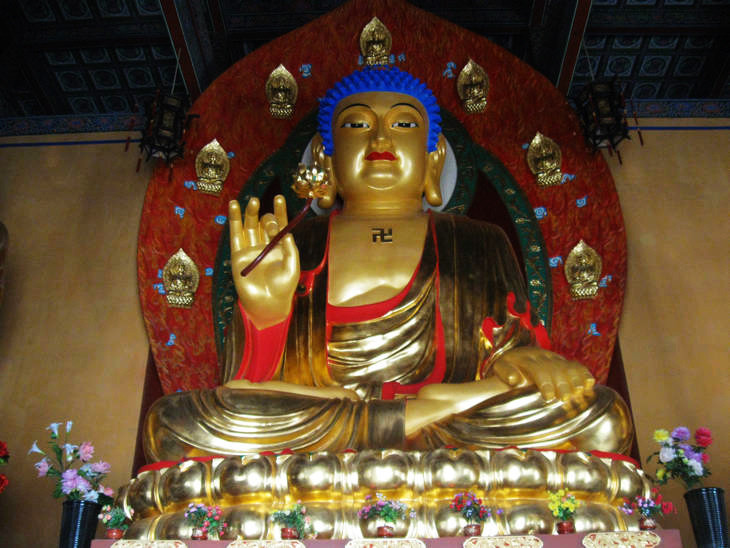 实拍佛都汶上大宝相寺的“悟空佛牙” - 张子涵 - 张子涵的博客