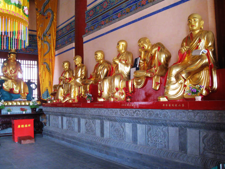实拍佛都汶上大宝相寺的“悟空佛牙” - 张子涵 - 张子涵的博客