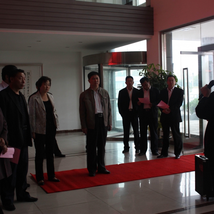 汶上县召开县政协视察科技工作座谈会并到开发区进行视察