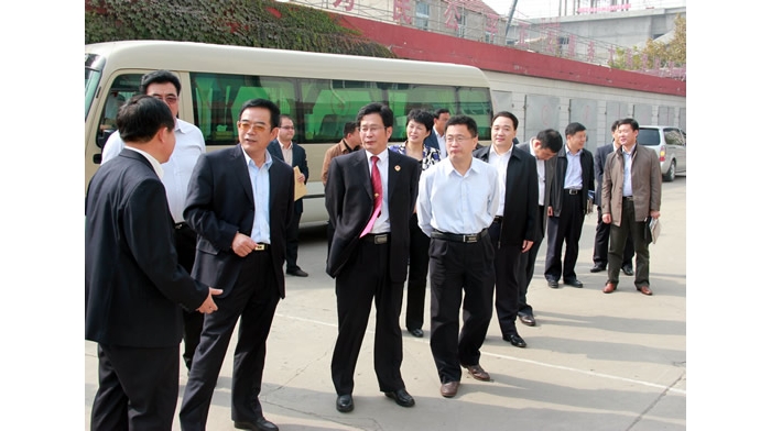 山东省机关事务管理局局长马光秀来汶上县检查公车治理工作