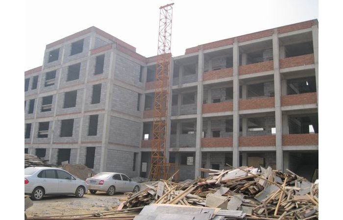 汶上县次丘镇中学新建校舍盛大封顶