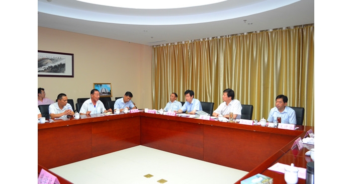 山东省公务员局局长房波来汶上县就党的群众路线教育实践活动进行蹲点调研