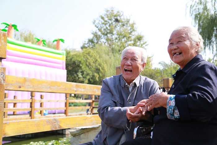 济宁市政协委员第一视察组来汶上县视察干部驻村联户工作