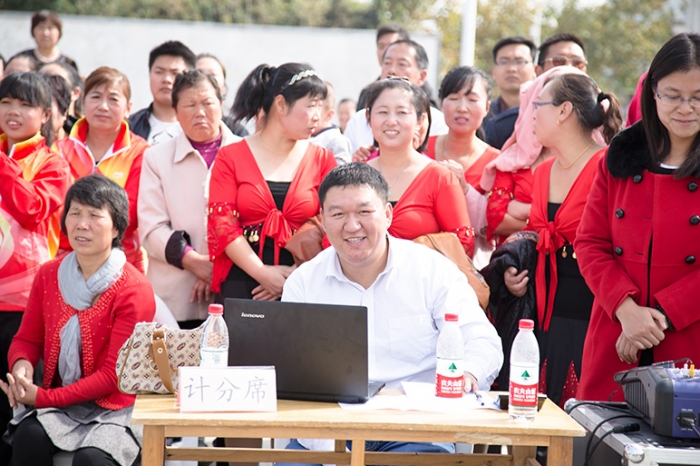 汶上县总工会召开党的群众路线教育实践活动总结会议