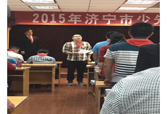让祖国的花朵健康绽放——少先队辅导员 忙“充电”