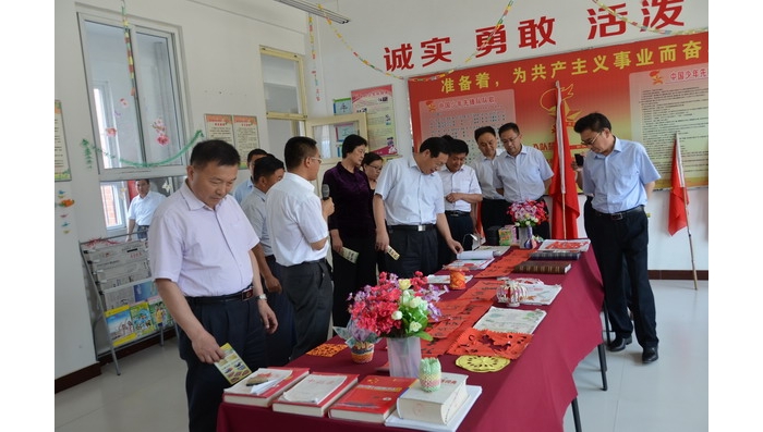 全县义务教育均衡发展现场推进暨教育工作会议召开
