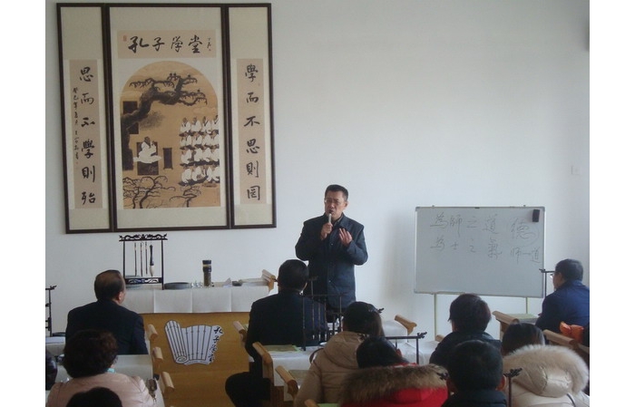 为一个人而来，为一个字而来，为一个梦而来