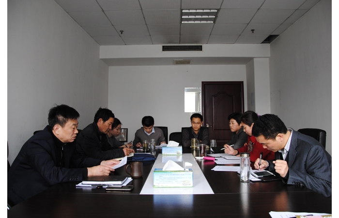 县总工会召开作风建设查摆问题征求意见会
