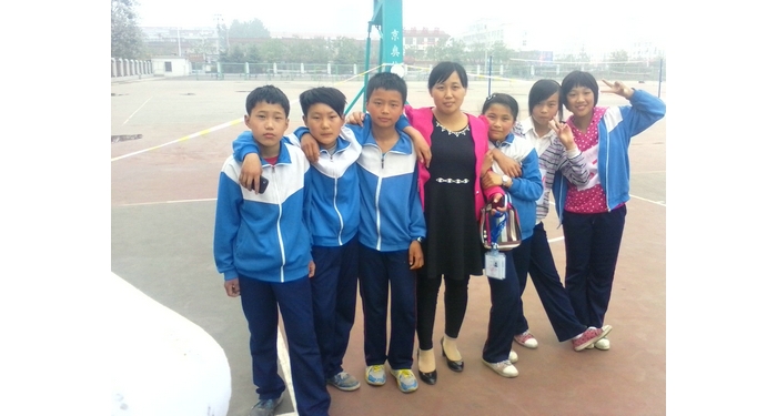 “师德典型在身边”——军屯乡明德小学教师胡燕霞
