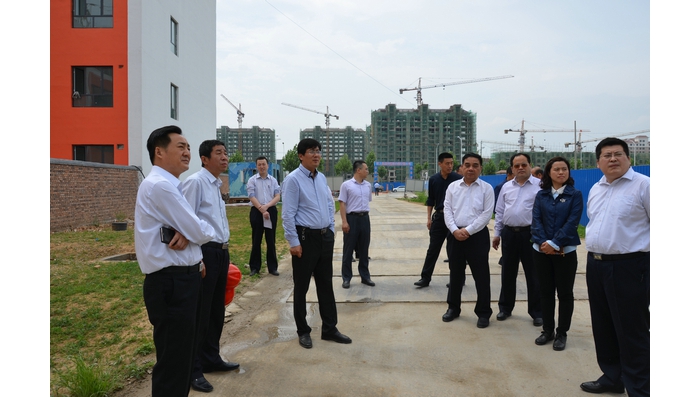 市政府督导组对我县解决城镇普通中小学“大班额”问题工作进行督导检查
