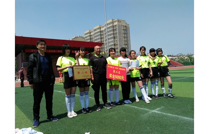我县在济宁市第三届“市长杯”校园足球比赛中勇创佳绩