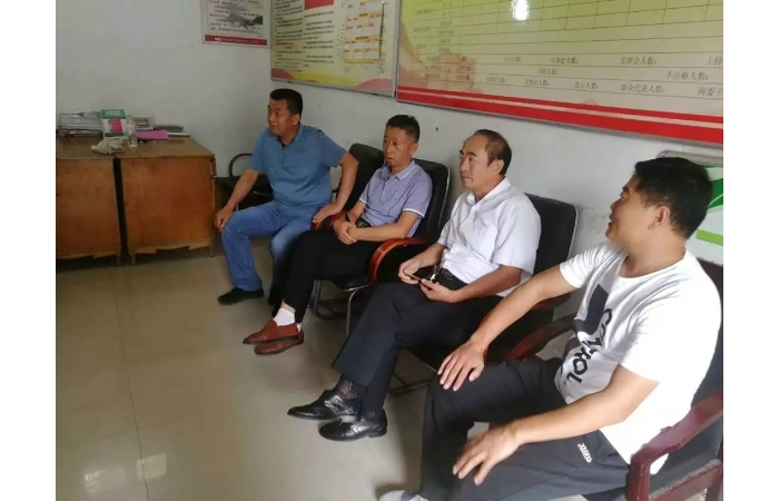 【汶上驻村帮扶】房管局党组到新派驻第一书记村调研并看望包村队员