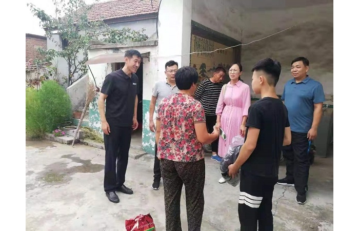 汶上县人民政府 部门动态 汶上县统计局开展"扶贫救孤护苗"行动