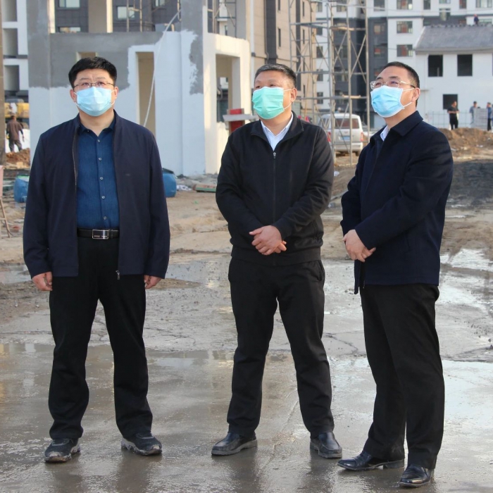 汶上县人民政府 政务要闻 李洪文到杨店镇督导社区回迁安置工作