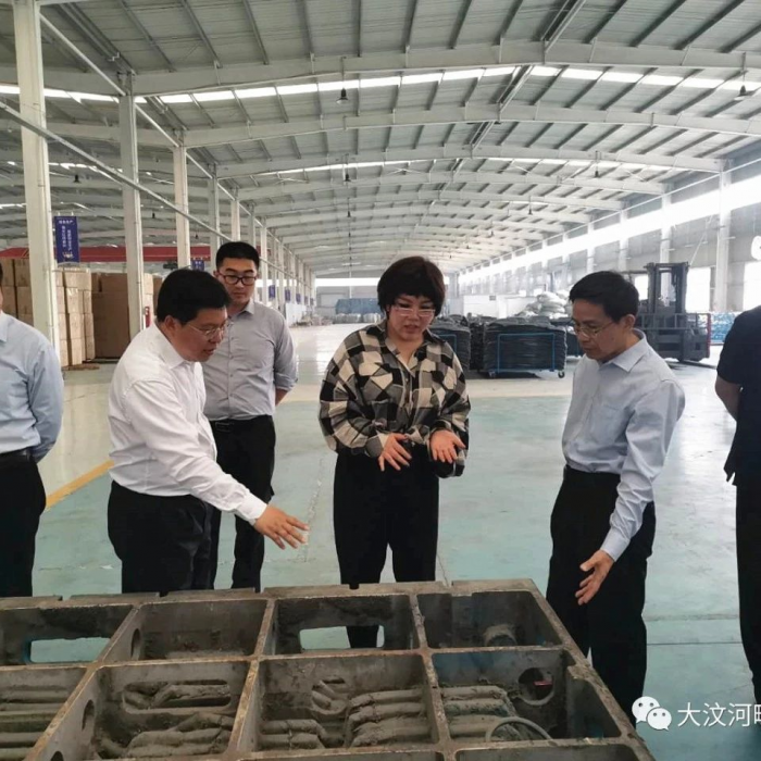 县人大常委会副主任王允国到军屯乡“四上”企业开展入企服务活动