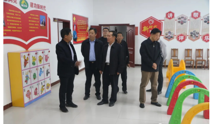 济宁市关工委常务副主任秦绍忠到次邱镇调研关心下一代工作